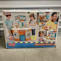 Brand New Little Tikes Home Grown Kitchen 