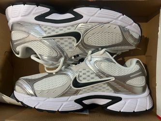 Nike Men’s V5