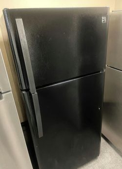 Kenmore Top Mount Refrigerator - Black, Well-Maintained, Adjustable Shelves