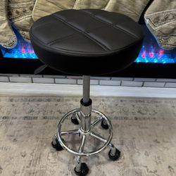NEW**Black Rolling Stool