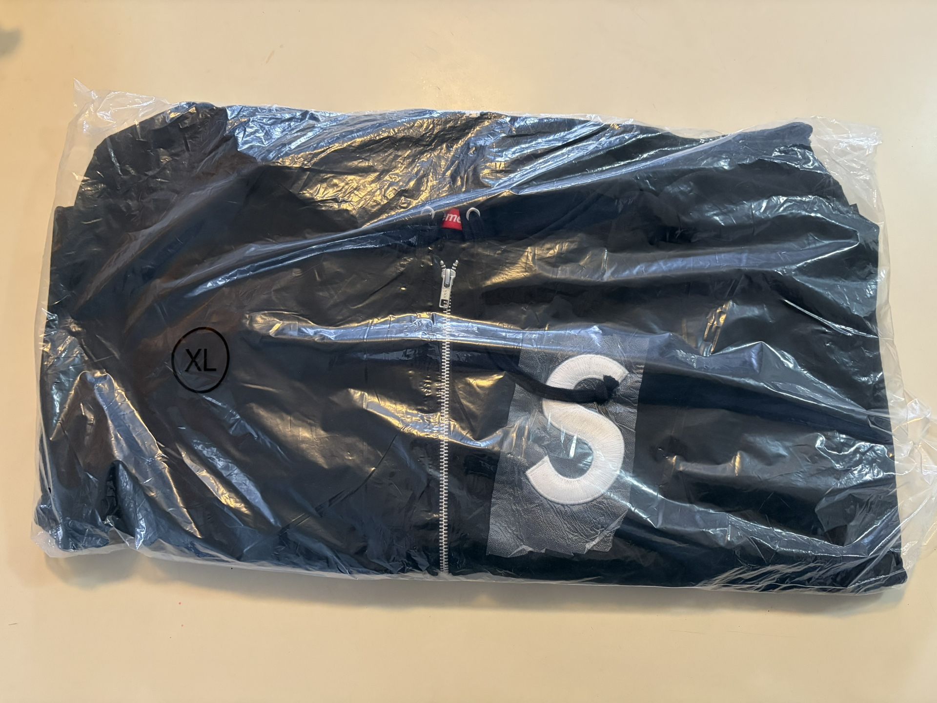 IN HAND SUPREME S LOGO HOODIE (FW25)(BLACK)(XL)