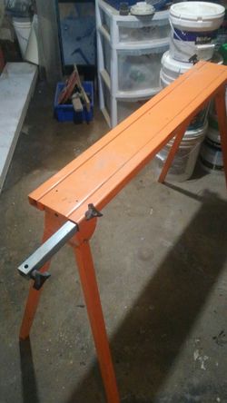 Heavy duty steel foldable sawhorse w/ extension wings