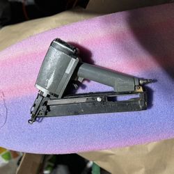 Senco Brad Nailer 15 G