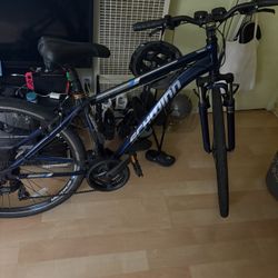 Schwinn Trailway Hybrid Bike