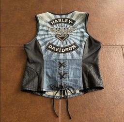Harley Davidson Vintage Embroidered Winged Dagger Heart Motor Denim Vest Size: L