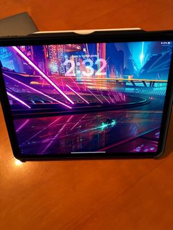 iPad Pro 12.9-inch (5th Gen) + Apple Pencil (2nd Gen)