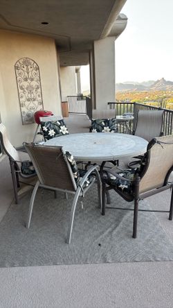 Large Patio set with 6 chairs