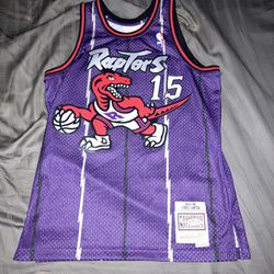 Throwback mitchell and ness raptors vince carter  jersey