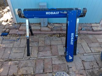 Metal saw horses