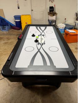 Air hockey