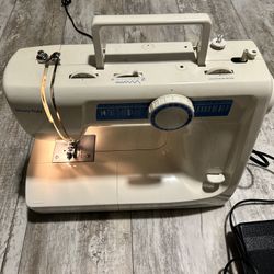 Toyota model Domestic Heavy Duty Sewing Machine 