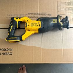 DeWalt Model DCS382