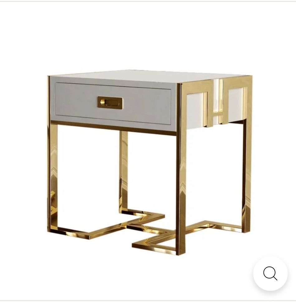 2 Nightstands or coffee tables for living room. 