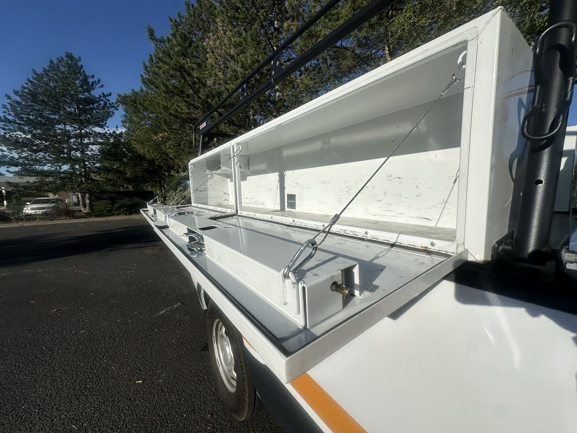 Lockable Weather Guard Tool boxes For 8 Foot Truck