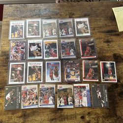 Michael Jordan 42 Card Lot