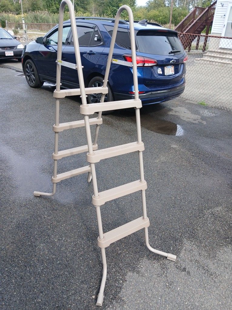Pool Ladder