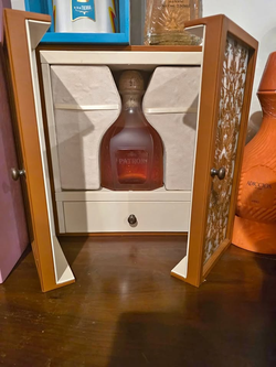 Patrón en Lalique Serie 1 – Rare Limited Edition Lalique Crystal – 500 made $6,999