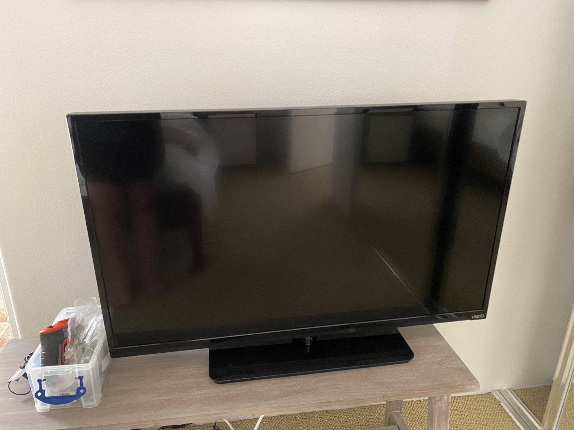 40” Vizio LED TV