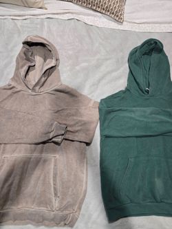Set of 2 Hoodies - Green and Tan