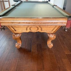 Pool Table 8ft ( Free Delivery & Set Up & New Color Felt Of Your Choice