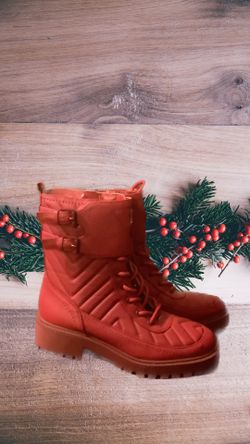 Brand New Guess Boots