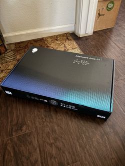 Alienware 18 Area-51 Ultra 9 64GB DDR5 2TB M.2 RTX 5090 24GB READ DESCRIPTION BRAND NEW!!👀 PICK UP ONLY NO TRADE 👉FIRM ON PRICE👈ONLY CASH 💵💲2950