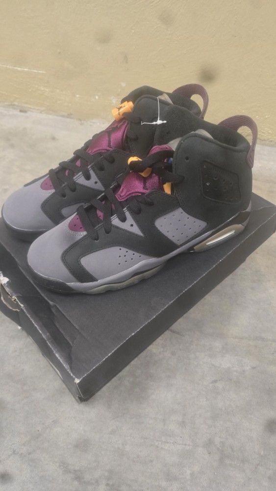 Air Jordan 6 Retro PS

"Bordeaux" 6.5Y