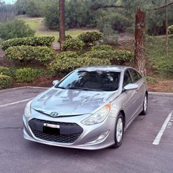 2011 Hyundai Sonata-Hybrid