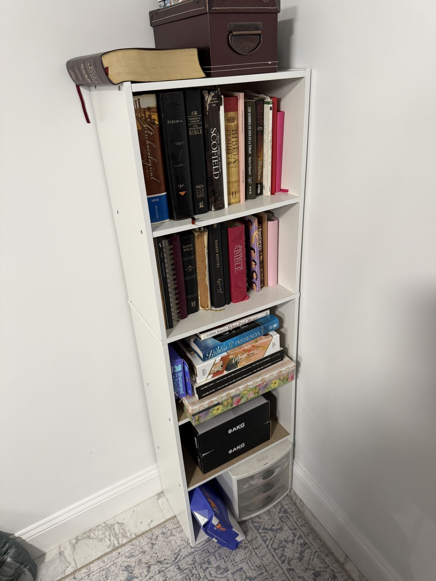 Bookshelf