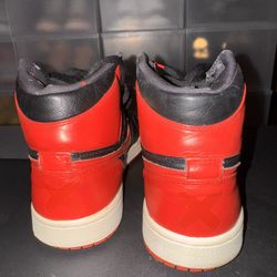 Air Jordan 1 Banned  Bred Size 9 