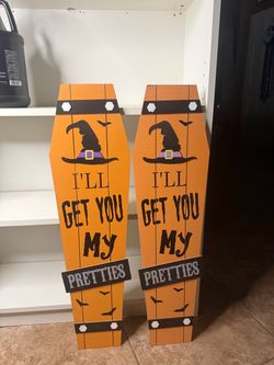Halloween Coffin Wood Signs Set of 2