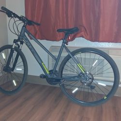 Cube Nature Pro 2022 Hybrid  700 C Woman's Bike 
