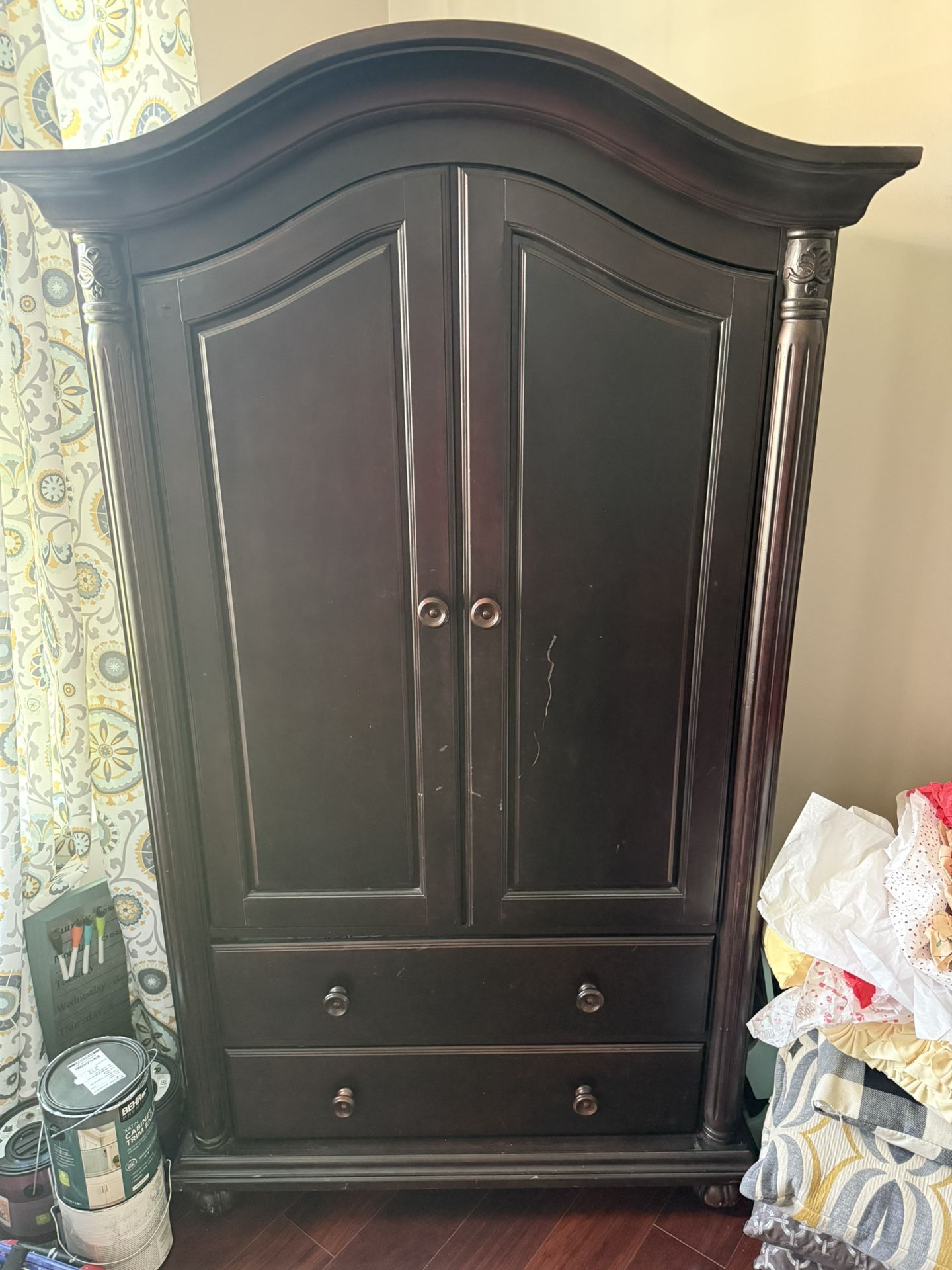 Armoire