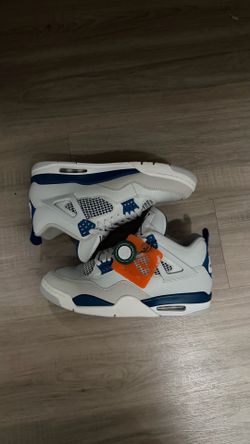 Jordan 4 Retro Military Blue (2024)
