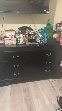 Dresser