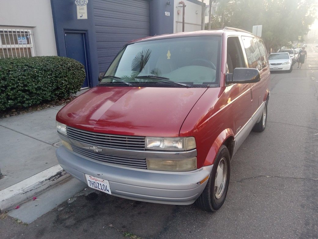 1999 Chevrolet Astro