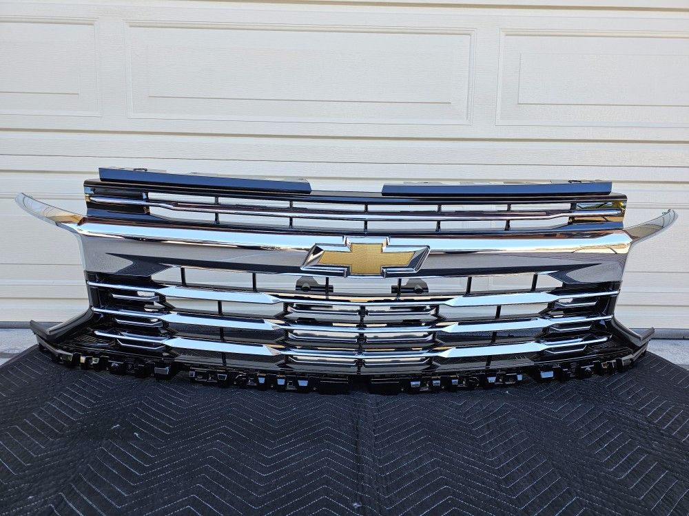 Chevrolet Tahoe OEM Grille