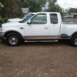 2003 Ford F-150 Lariat stepside