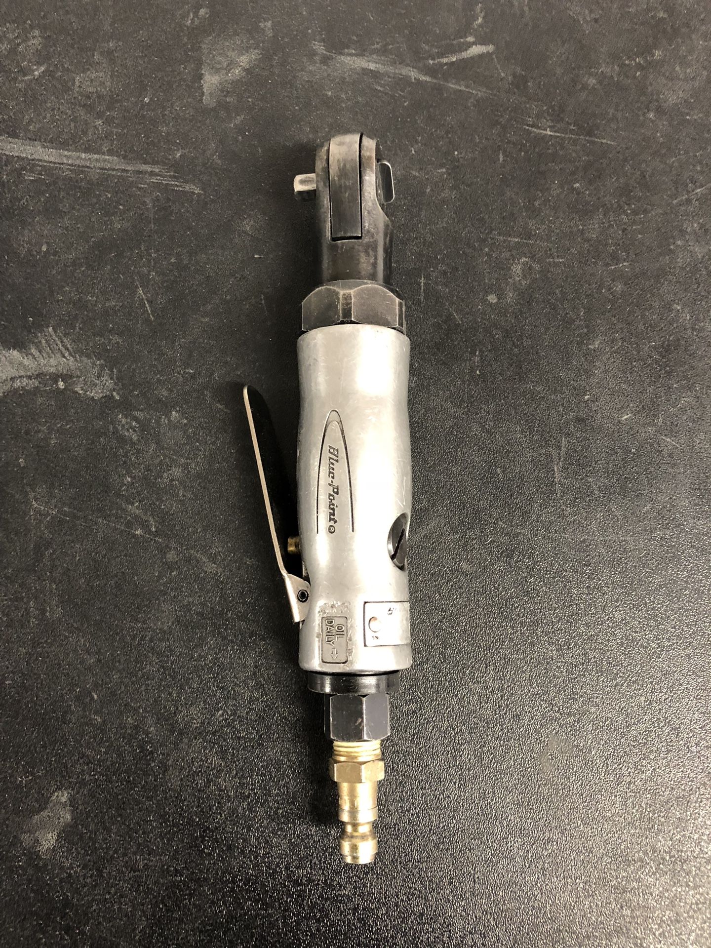Blue point 1/4 air ratchet