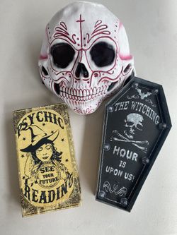 Spooky Halloween Decor Bundle for Sale!