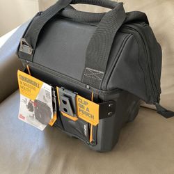 ToughBuilt - Massive Mouth w/Waterproof Base Tool bag 