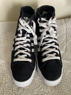 Adidas Court Vantage Mid Size 11 Men (Great Condition) for Sale in North  Las Vegas, NV - OfferUp
