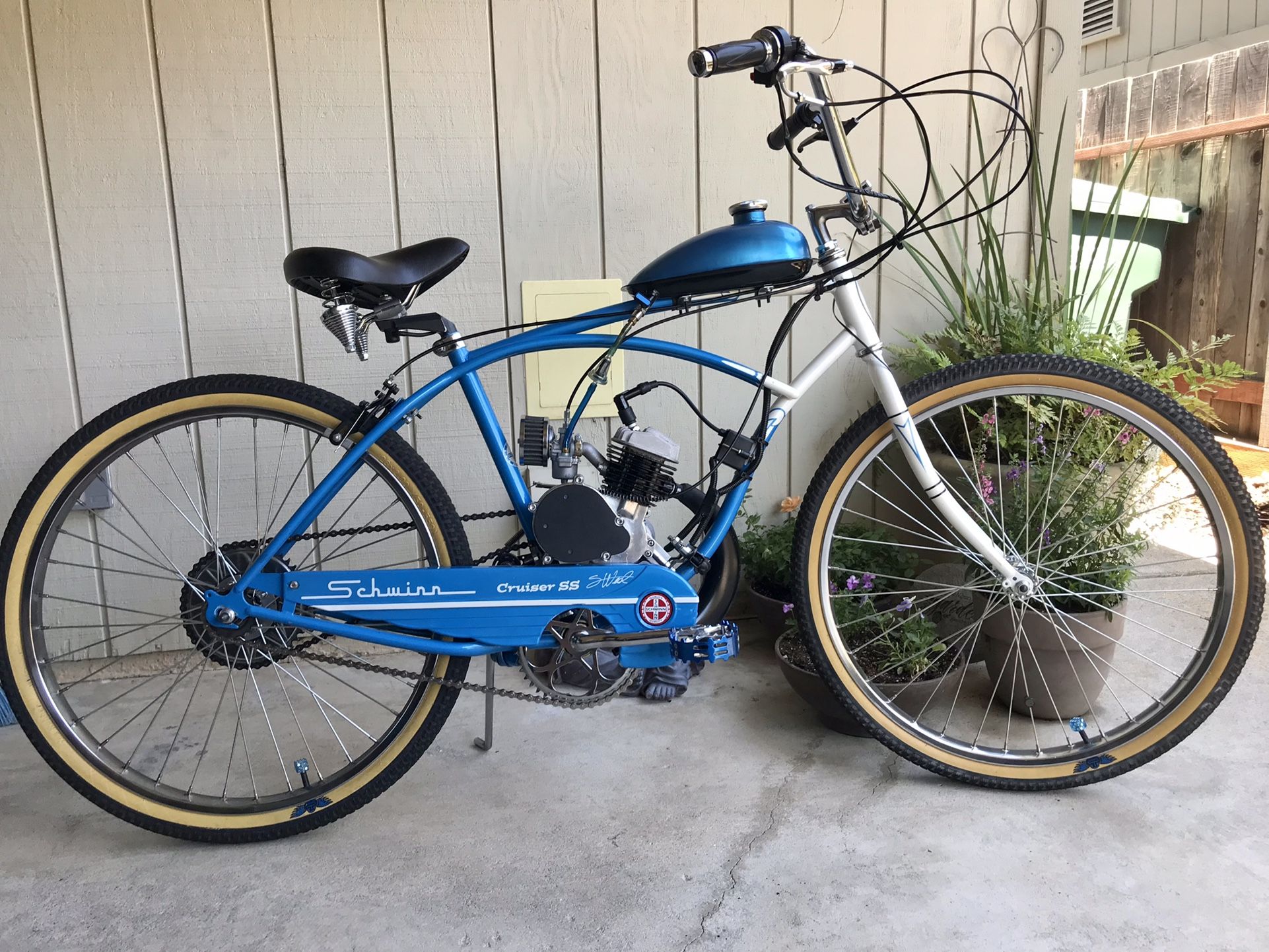schwinn motorized bicycle 49cc Cruiser Motorized Schwinn Bicycle for Sale
