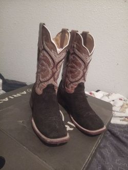A pair of boots