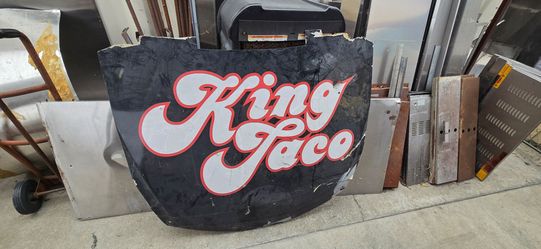 Taco king hood of a racing car