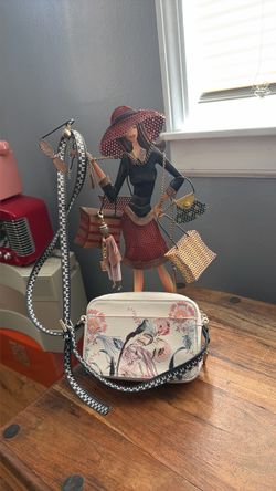 Ted Baker Beeny Camera Crossbody Bag