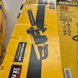 DeWALT 16” Brushless Chainsaw With battery and charger