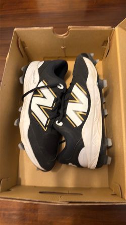 New Balance Baseball Cleats – Black/White/Gold – Excellent Condition