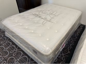 BRAND NEW MATTRESS King koil Natural Violet collection medium euro top- Queen