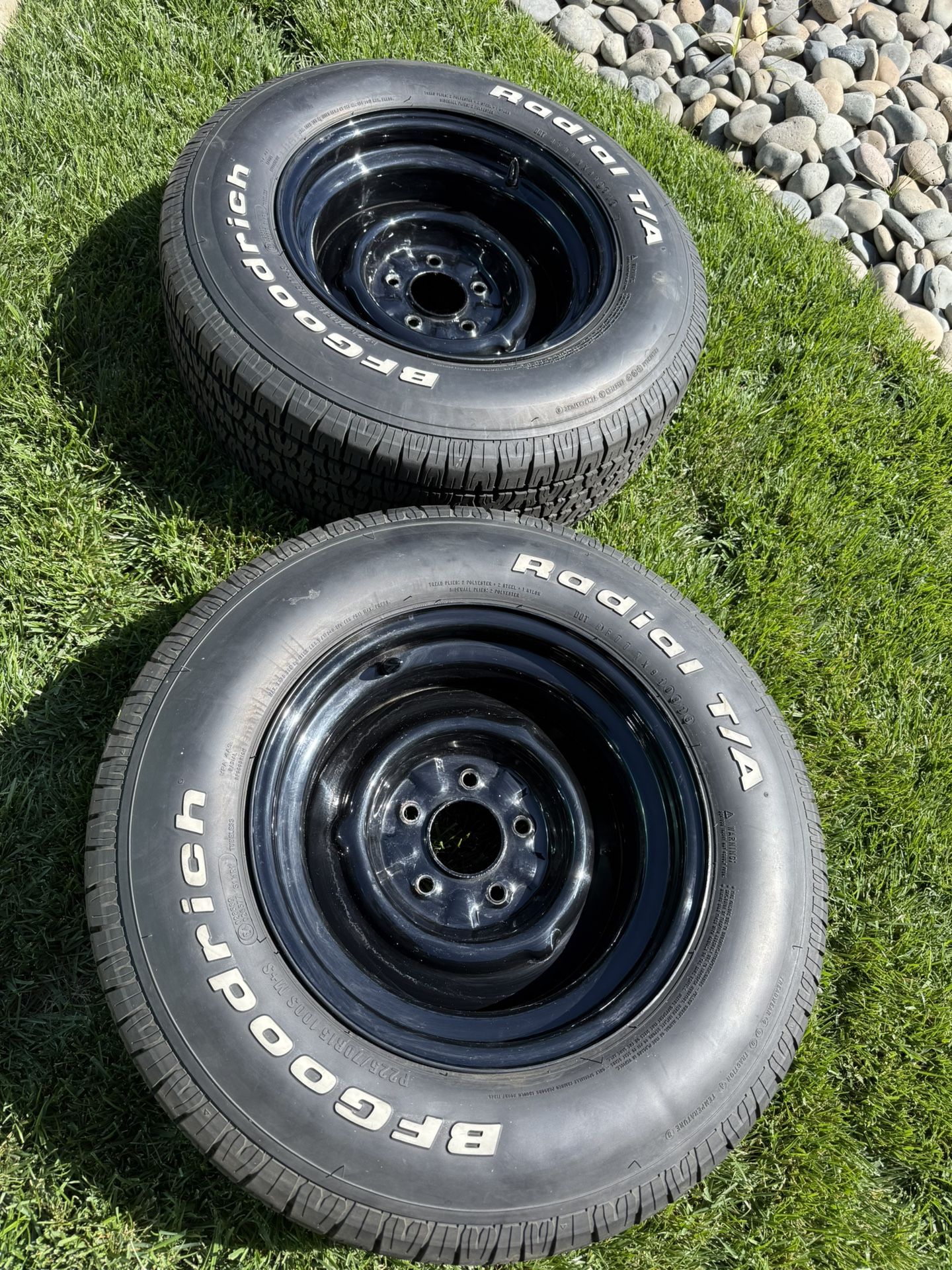 BFGOODRICH 225 70 15 Chevy 4.75 Lug Pattern